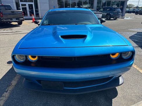 Used 2016 Dodge Challenger R/T Plus RWD image 2