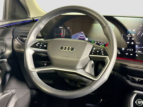 Used 2025 Audi Q5 Premium w/ Convenience Package AWD/4WD image 10