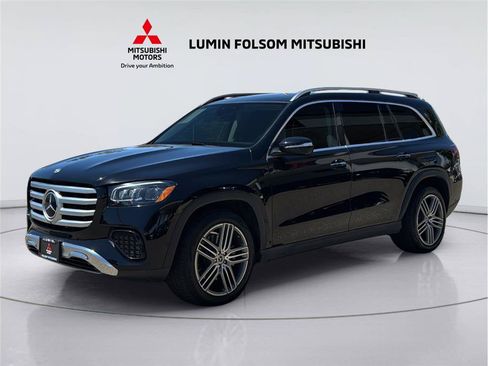 Used 2024 Mercedes-Benz GLS 450 4MATIC image 1