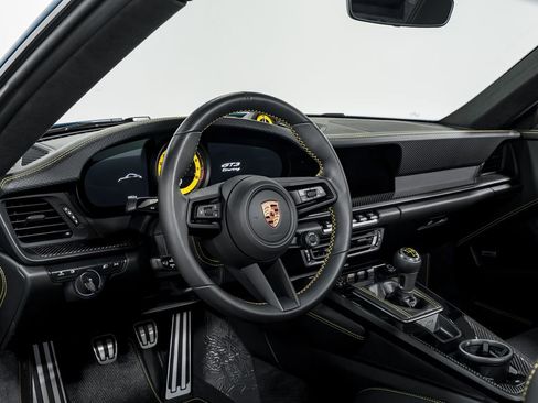 Used 2022 Porsche 911 GT3 image 14