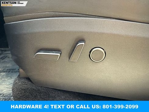 Used 2023 Tesla Model Y Long Range AWD/4WD image 26