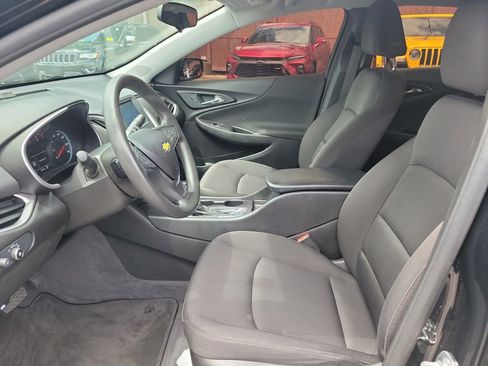 Used 2018 Chevrolet Malibu LS FWD image 17