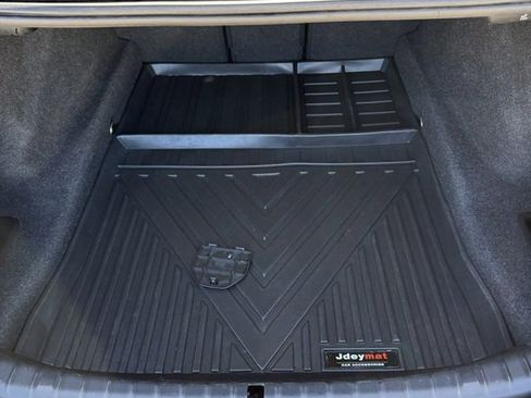 Used 2021 BMW 530i xDrive w/ Convenience Package image 14