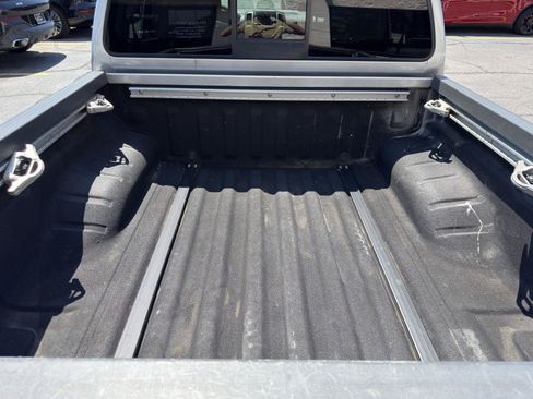 Used 2016 Nissan Frontier SV w/ SV Value Truck Package RWD image 31