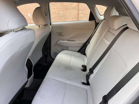 Used 2024 Hyundai Kona SE FWD image 18
