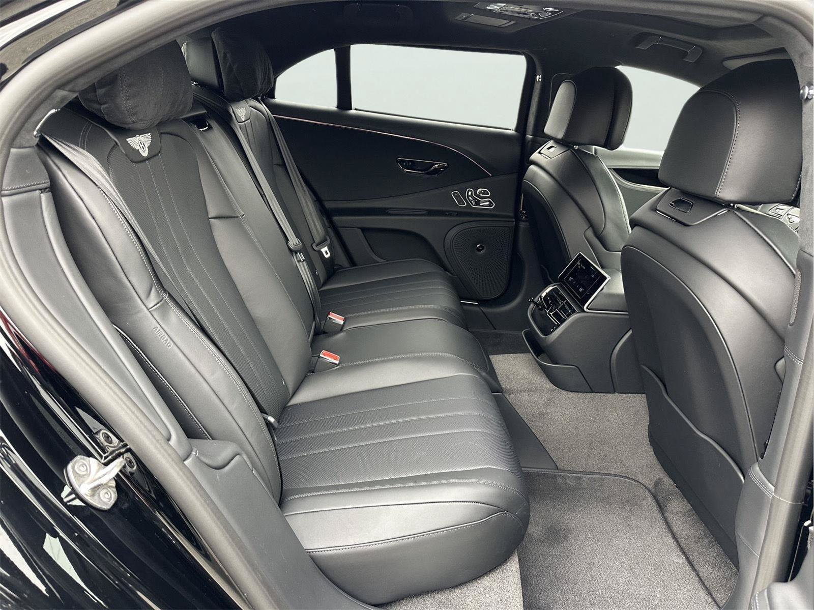New 2026 Bentley Flying Spur V8 AWD/4WD image 27