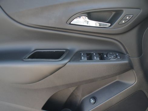 Used 2024 Chevrolet Equinox LT AWD/4WD image 28