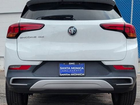 Used 2023 Buick Encore GX Select image 3