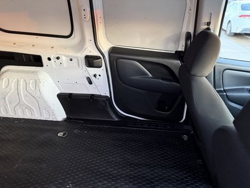 Used 2017 RAM ProMaster City Tradesman w/ Rear Back-up Camera Group image 12