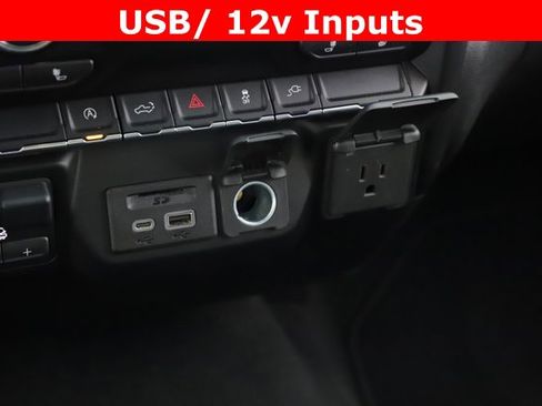 Used 2020 GMC Sierra 1500 SLT image 25