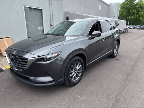 Used 2018 MAZDA CX-9 Sport FWD image 2