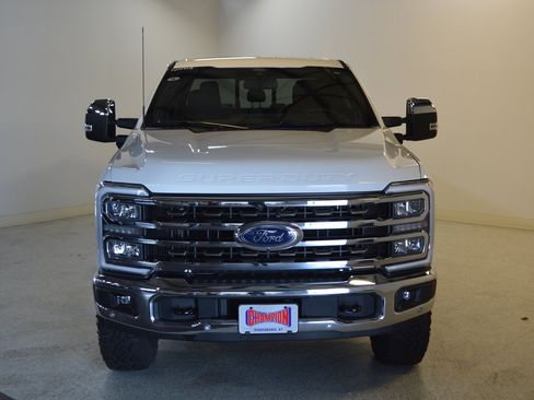 Used 2026 Ford F250 King Ranch w/ Tremor Off-Road Package AWD/4WD image 8