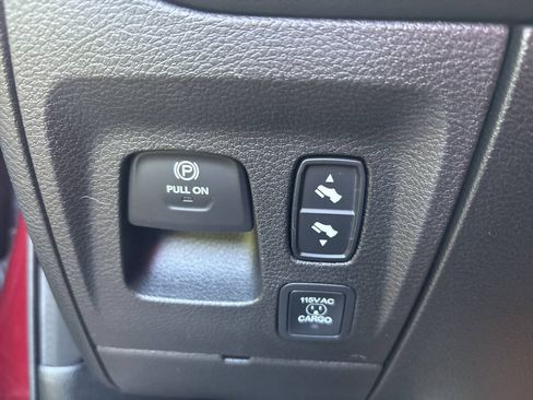 Used 2020 RAM 1500 Limited AWD/4WD image 30