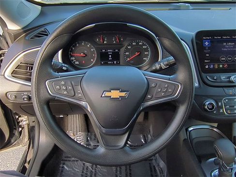 Used 2024 Chevrolet Malibu LT image 13