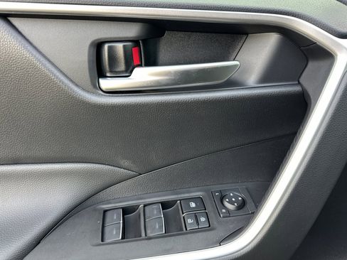 New 2025 Toyota RAV4 XLE w/ Convenience Package image 9