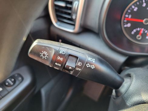Used 2022 Kia Sportage LX AWD/4WD image 14