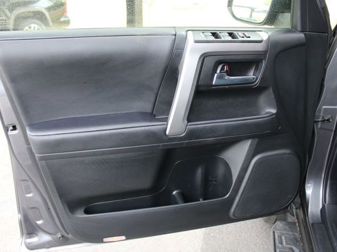 Certified 2021 Toyota 4Runner SR5 Premium w/ Moonroof Package AWD/4WD image 23