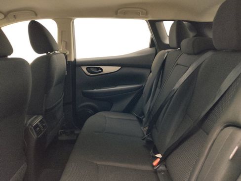 Used 2020 Nissan Rogue Sport S FWD image 18