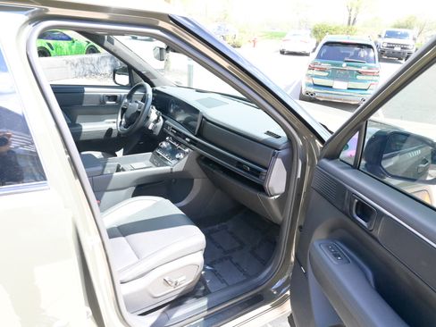 Used 2024 Hyundai Santa Fe Calligraphy AWD/4WD image 27