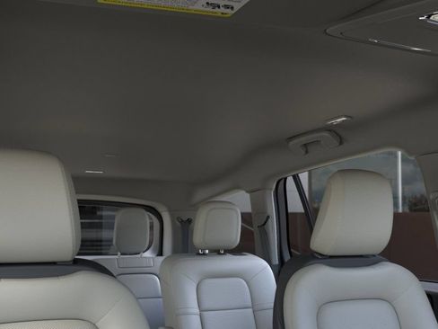 New 2026 Lincoln Aviator 2WD w/ Jet Appearance Package image 22
