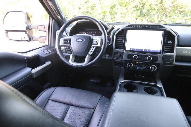 Used 2022 Ford F350 Lariat w/ Black Appearance Package AWD/4WD image 24