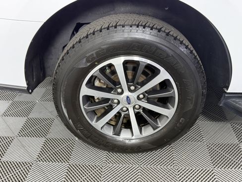 Certified 2020 Ford Expedition XLT image 29