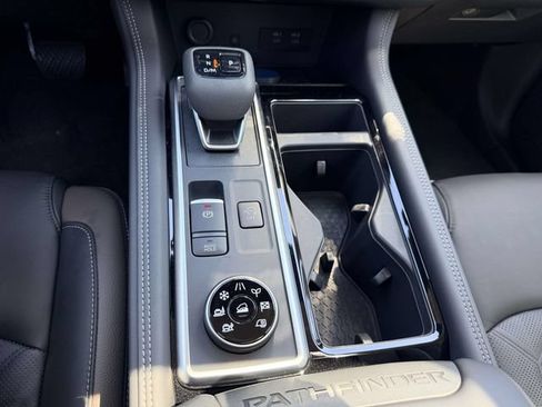 New 2026 Nissan Pathfinder Platinum w/ Cargo Package AWD/4WD image 23