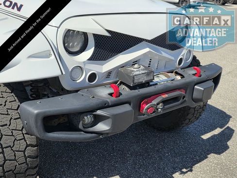 Used 2015 Jeep Wrangler Unlimited Rubicon AWD/4WD image 25
