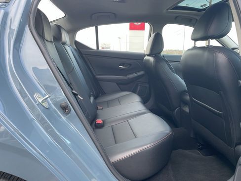 Used 2024 Nissan Sentra SR w/ SR Premium Package image 23