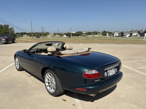 Used 2002 Jaguar XK8 Convertible RWD image 5