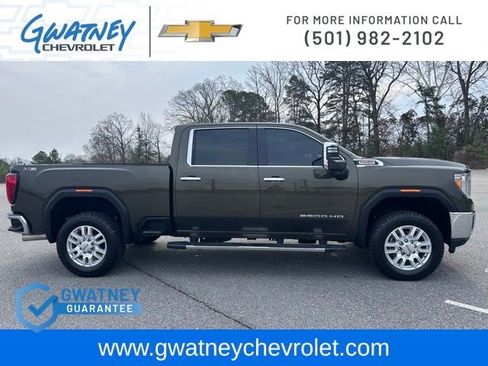 Used 2022 GMC Sierra 2500 SLT w/ SLT Premium Package image 4