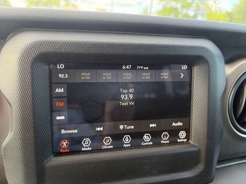 Used 2021 Jeep Wrangler Unlimited Sport AWD/4WD image 25