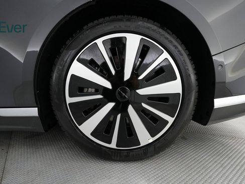 Used 2023 Lucid Air Touring image 18