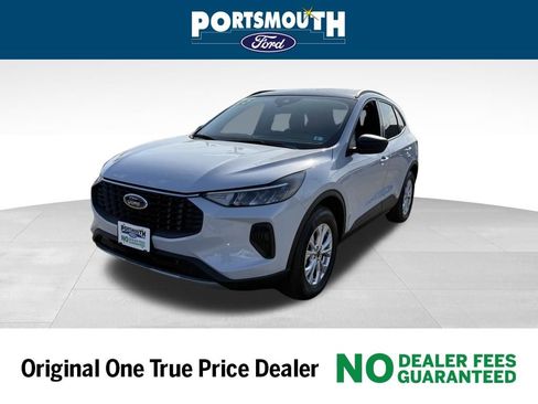 Used 2025 Ford Escape Active w/ Active Premium Tech Pack image 17