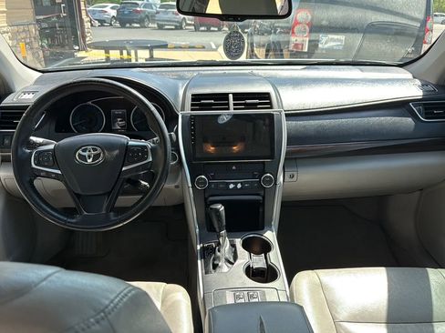Used 2015 Toyota Camry XLE image 4