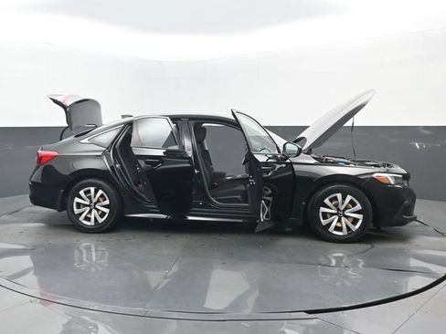 Used 2023 Honda Civic LX image 32