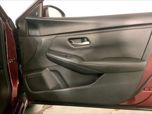 Used 2024 Nissan Sentra SV FWD image 25