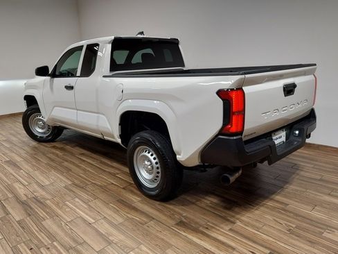Used 2024 Toyota Tacoma SR image 12