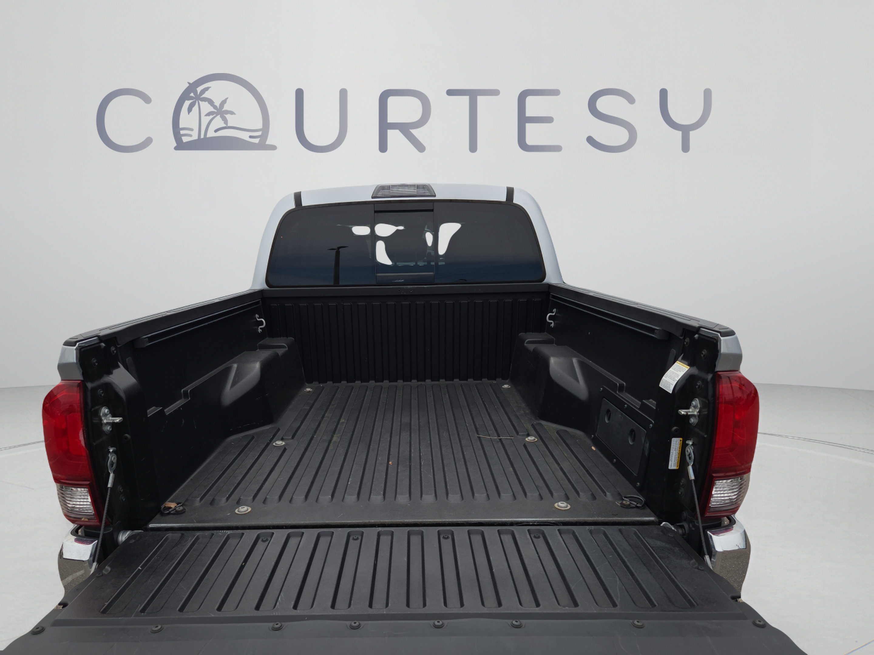 Certified 2023 Toyota Tacoma SR5 RWD image 9
