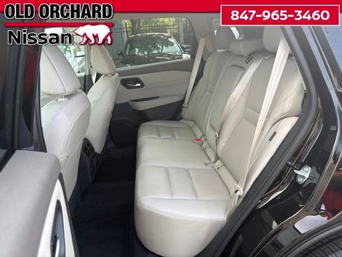 Used 2023 Nissan Rogue SL FWD image 9