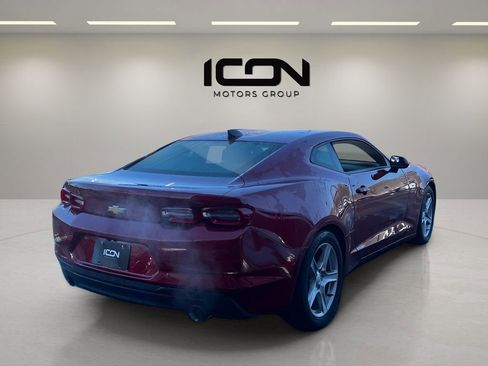 Used 2019 Chevrolet Camaro LT RWD image 5