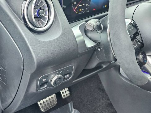 New 2026 Mercedes-Benz GLB 35 AMG 4MATIC image 13