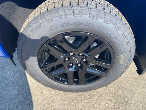 New 2026 Chevrolet Silverado 1500 Custom w/ Turbomax Blackout Package image 10