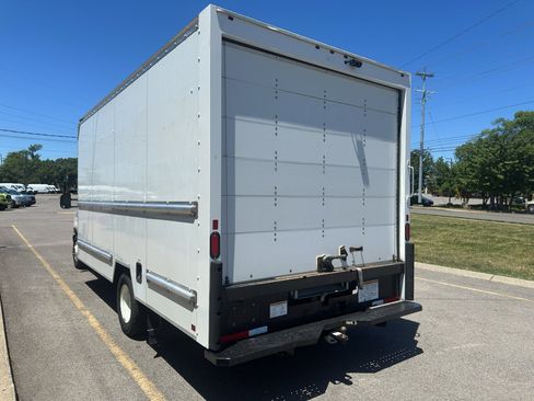 Used 2022 Ford E-350 and Econoline 350 Super Duty RWD image 6