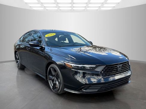 Used 2025 Honda Accord Sport image 5