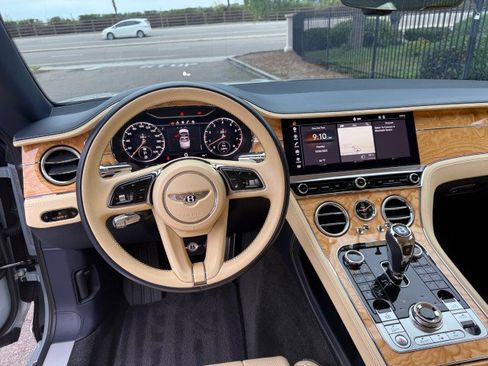 Used 2022 Bentley Continental GT Mulliner image 13