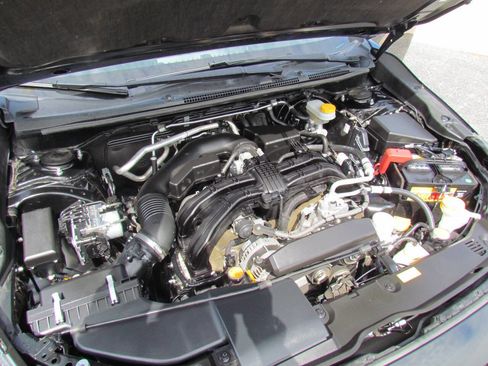 Used 2021 Subaru Crosstrek 2.5i Sport w/ Moonroof Package image 24