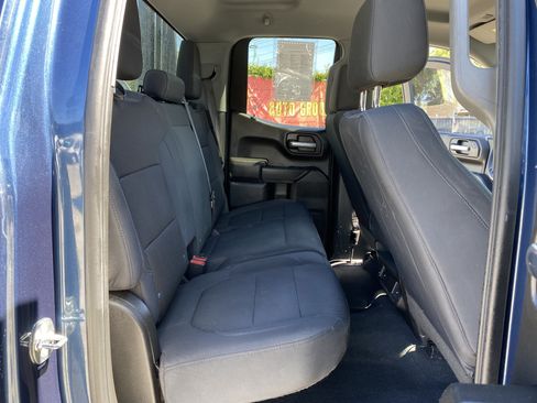 Used 2019 Chevrolet Silverado 1500 Custom w/ Custom Value Package RWD image 22