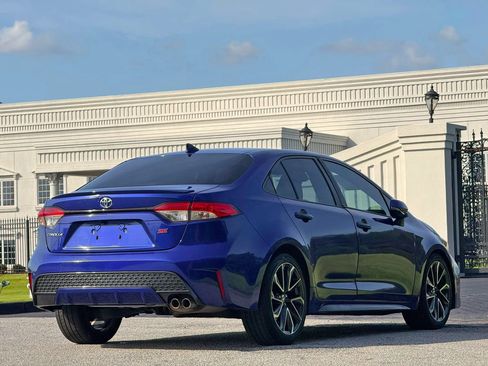 Used 2020 Toyota Corolla SE w/ SE Premium Package FWD image 10