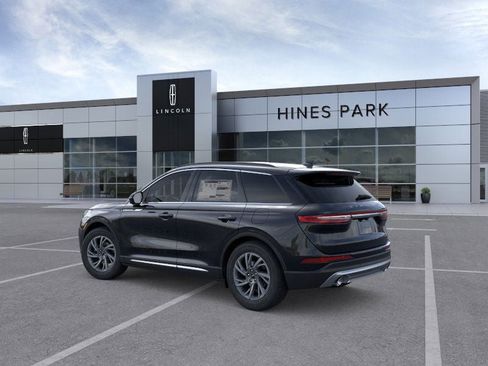 New 2026 Lincoln Corsair Premiere image 4